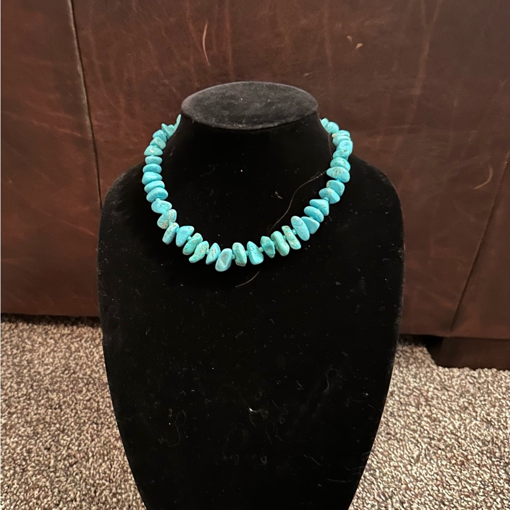 Hand crafted “One of a Kind” Beautiful Blue Turquoise & Sterling Silver Necklace - Picture 2 of 5